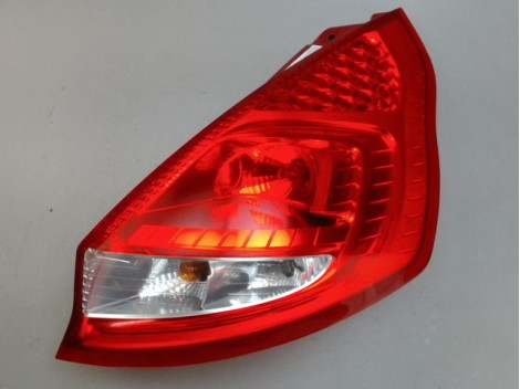 FEU ARRIERE DROIT FORD FIESTA