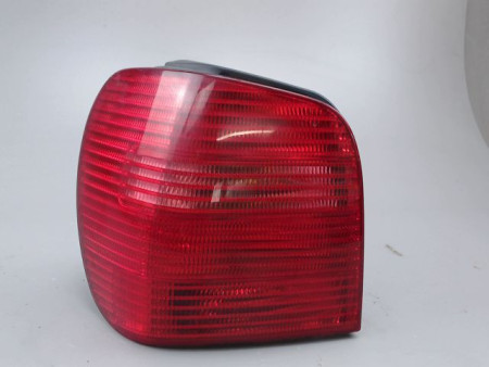 FEU ARRIERE GAUCHE  VOLKSWAGEN POLO