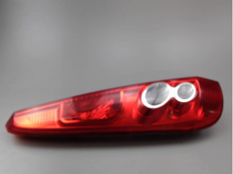FEU ARRIERE GAUCHE  FORD FIESTA