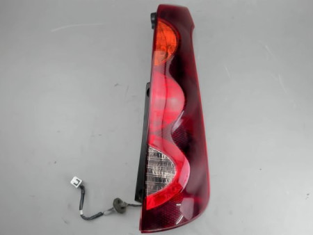 FEU ARRIERE DROIT NISSAN NOTE