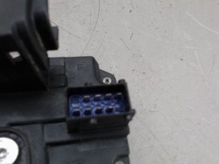 SYSTEME CONDAMNATION AVANT GAUCHE OPEL VIVARO