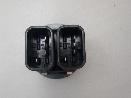 COMMANDE LEVE-GLACE PORTE AVG FORD FIESTA