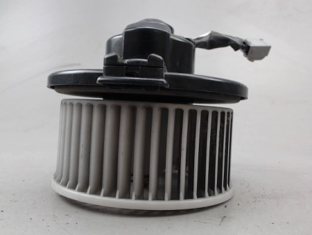MOTEUR VENTILATEUR CHAUFFAGE TOYOTA RAV4
