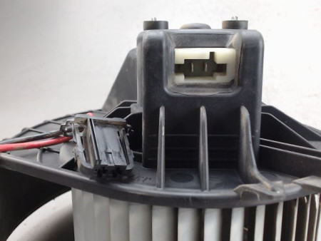 MOTEUR VENTILATEUR CHAUFFAGE RENAULT KANGOO