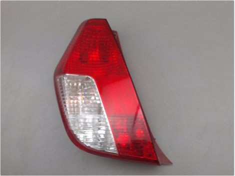 FEU ARRIERE GAUCHE  HYUNDAI I10