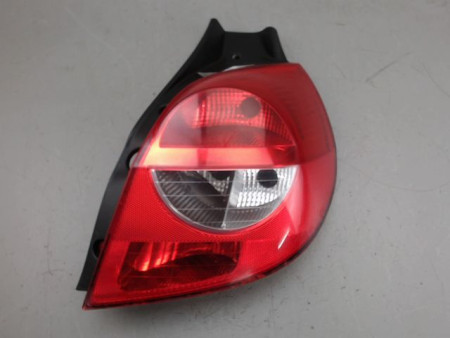 FEU ARRIERE DROIT RENAULT CLIO