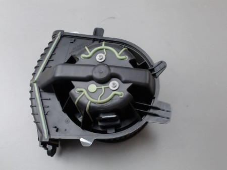 MOTEUR VENTILATEUR CHAUFFAGE RENAULT MEGANE