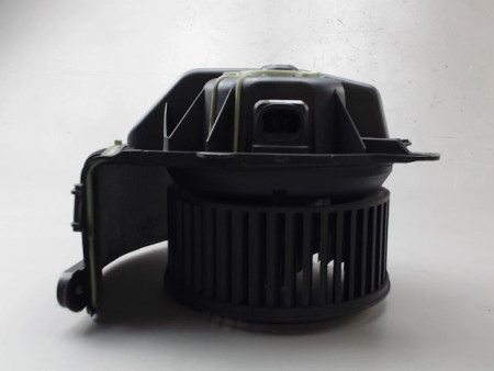 MOTEUR VENTILATEUR CHAUFFAGE RENAULT MEGANE