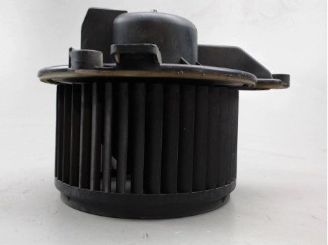 MOTEUR VENTILATEUR CHAUFFAGE IVECO 35C13