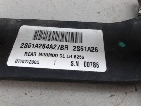POIGNEE EXTERIEURE PORTE ARRIERE GAUCHE FORD FIESTA