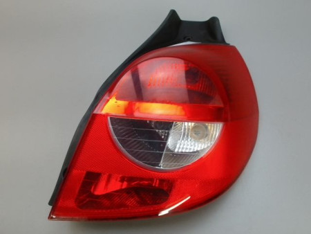 FEU ARRIERE DROIT RENAULT CLIO