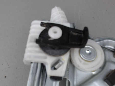 MECANISME LEVE-GLACE AVANT GAUCHE RENAULT MEGANE