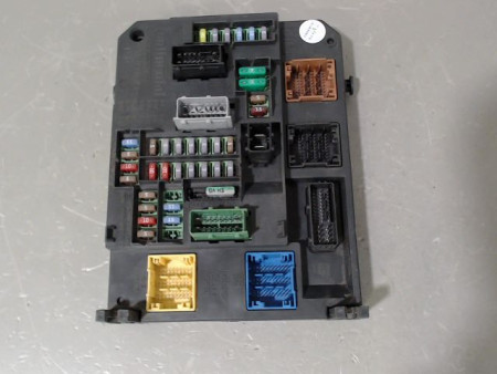 BOITIER GESTION HABITACLE CITROEN C4