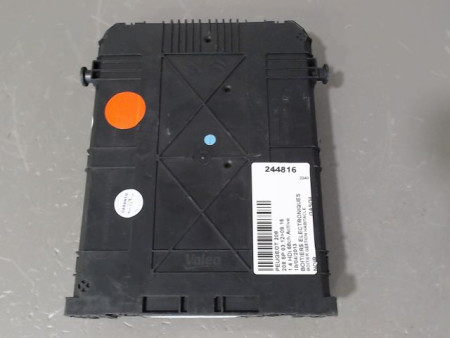 BOITIER GESTION HABITACLE PEUGEOT 208 12-15