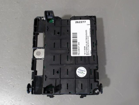 BOITE A FUSIBLES PEUGEOT 206