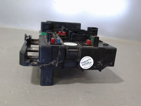 BOITE A FUSIBLES PEUGEOT 307
