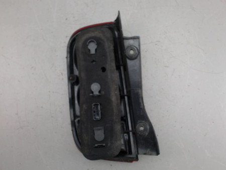 FEU ARRIERE DROIT NISSAN MICRA