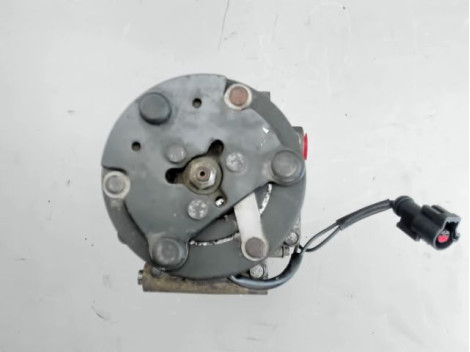 COMPRESSEUR AIR CONDITIONNE FORD FIESTA