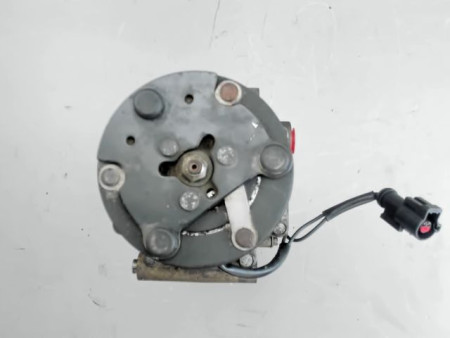 COMPRESSEUR AIR CONDITIONNE FORD FIESTA