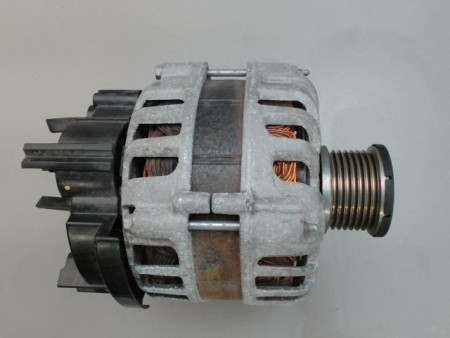 ALTERNATEUR RENAULT CLIO