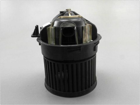MOTEUR VENTILATEUR CHAUFFAGE PEUGEOT 308 2007-2011