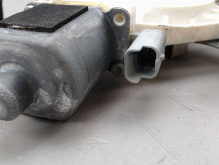 MECANISME LEVE-GLACE AVANT DROIT NISSAN MICRA