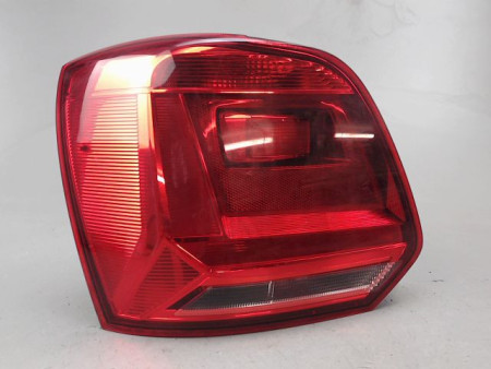 FEU ARRIERE GAUCHE  VOLKSWAGEN POLO