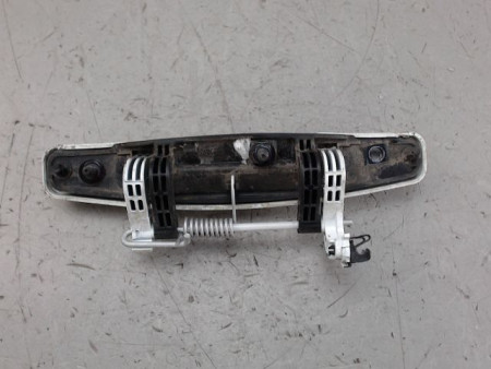 POIGNEE EXTERIEURE PORTE ARRIERE GAUCHE DACIA DUSTER