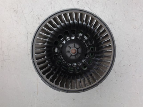 MOTEUR VENTILATEUR CHAUFFAGE DACIA DUSTER