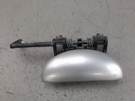POIGNEE EXTERIEURE PORTE AVANT DROIT PEUGEOT 206
