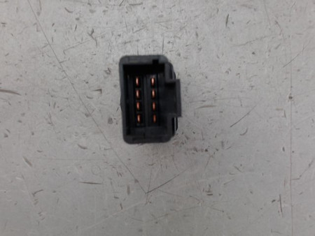 BOUTON DE WARNING DACIA LOGAN
