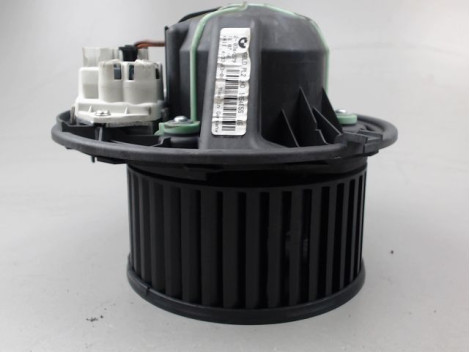 MOTEUR VENTILATEUR CHAUFFAGE B.M.W. SERIE 1