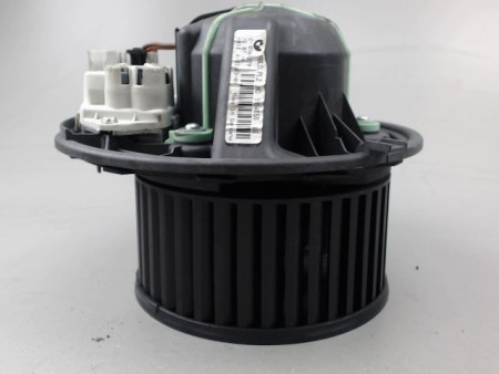 MOTEUR VENTILATEUR CHAUFFAGE B.M.W. SERIE 1