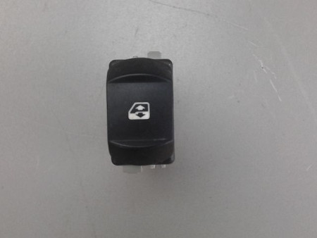 COMMANDE LEVE-GLACE PORTE AVD RENAULT MEGANE