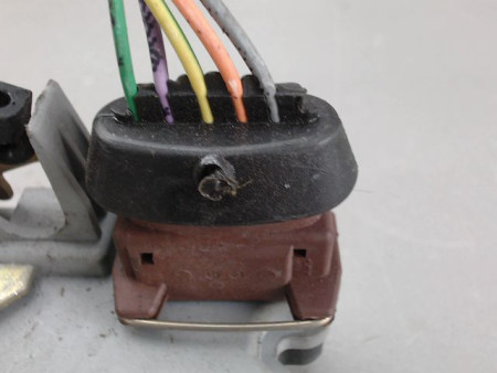 SYSTEME CONDAMNATION ARRIERE GAUCHE CITROEN XSARA