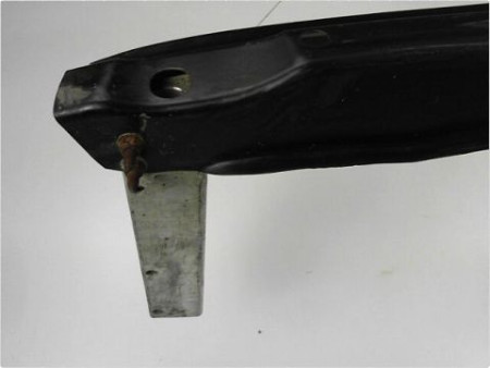 RENFORT PARE-CHOC ARRIERE  AUDI A4 AVANT 04-08