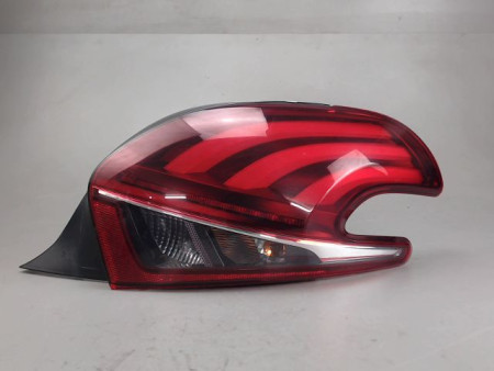 FEU ARRIERE DROIT PEUGEOT 208