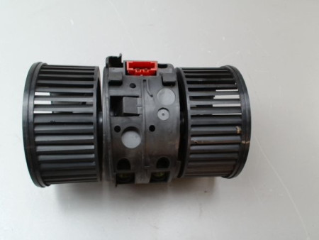 MOTEUR VENTILATEUR CHAUFFAGE RENAULT MEGANE