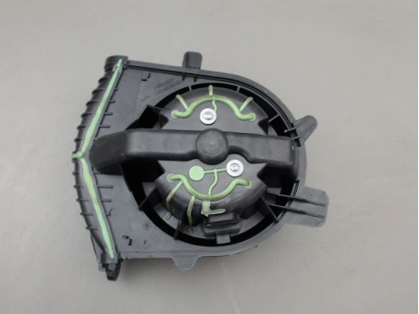 MOTEUR VENTILATEUR CHAUFFAGE RENAULT MEGANE