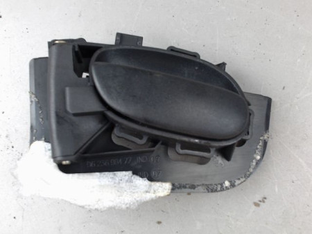 POIGNEE INTERIEURE PORTE AVANT GAUCHE PEUGEOT 206