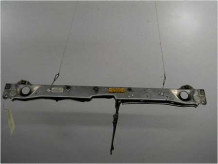 TRAVERSE SUPERIEURE ARMATURE AVANT TOYOTA RAV4 2003-2005