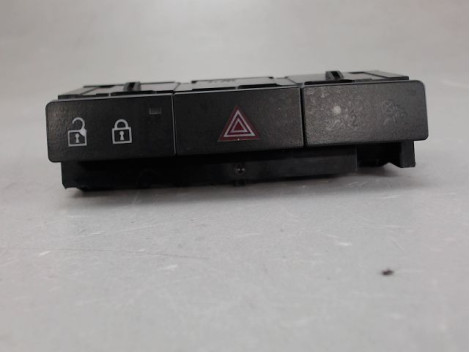 BOUTON DE WARNING OPEL MERIVA
