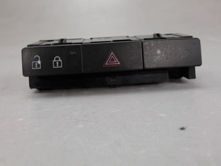 BOUTON DE WARNING OPEL MERIVA