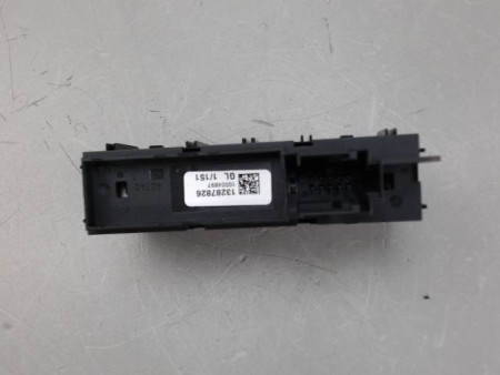 BOUTON DE WARNING OPEL MERIVA