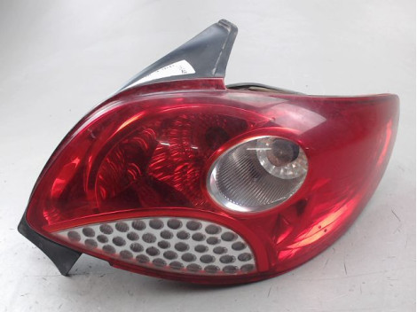 FEU ARRIERE DROIT PEUGEOT 206