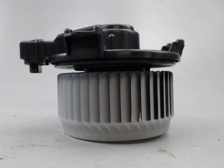 MOTEUR VENTILATEUR CHAUFFAGE TOYOTA YARIS