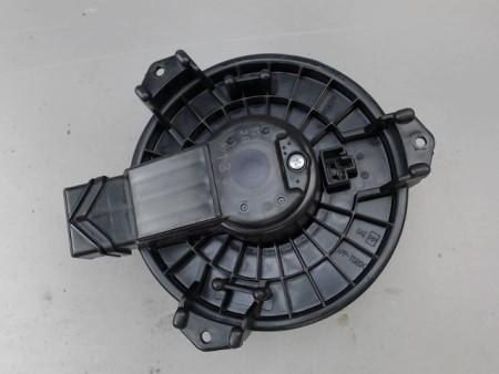 MOTEUR VENTILATEUR CHAUFFAGE TOYOTA YARIS