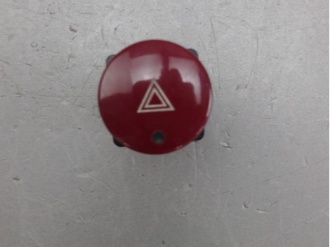BOUTON DE WARNING CITROEN BERLINGO