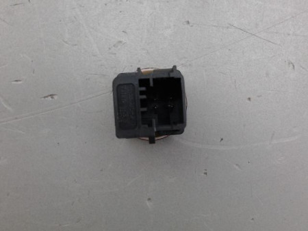 BOUTON DE WARNING CITROEN BERLINGO