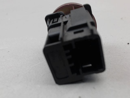 BOUTON DE WARNING CITROEN BERLINGO